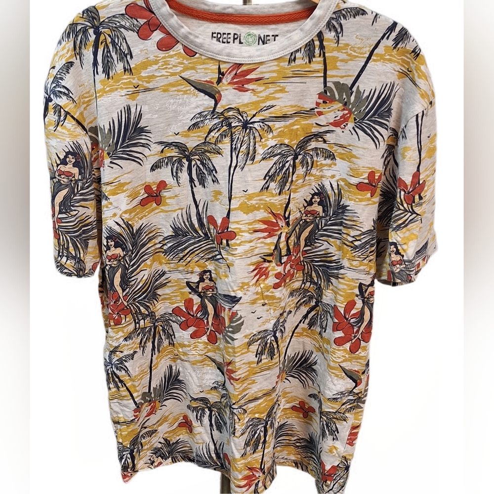 NWOT Free Planet, Resortwear, Mens T Shirt Tropical, Hawaiian Girl, Palm Tree